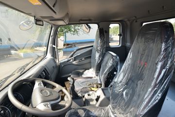 ���� ����˹V9 220���� 4X2 5.95�ײ�դʽ�ػ���ͼƬ