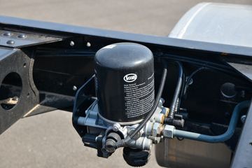 ���� ����˹V9 220���� 4X2 5.95�ײ�դʽ�ػ���ͼƬ