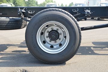 ���� ����˹V9 220���� 4X2 5.95�ײ�դʽ�ػ���ͼƬ