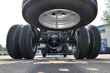 ���� ����˹V9 220���� 4X2 5.95�ײ�դʽ�ػ���ͼƬ