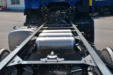 ���� ����˹V9 220���� 4X2 5.95�ײ�դʽ�ػ���ͼƬ