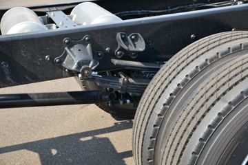 ���� ����˹V9 220���� 4X2 5.95�ײ�դʽ�ػ���ͼƬ