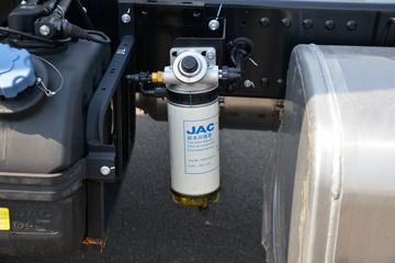 ���� ����˹V9 220���� 4X2 5.95�ײ�դʽ�ػ���ͼƬ