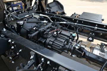 ���� ����˹V9 220���� 4X2 5.95�ײ�դʽ�ػ���ͼƬ