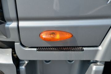 ���� ����˹V9 220���� 4X2 6.2�ײ�դʽ�ػ���ͼƬ