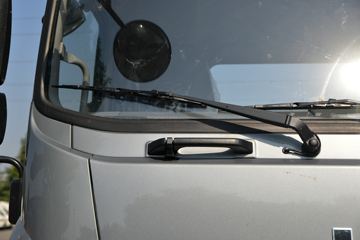 ���� ����˹V9 220���� 4X2 6.2�ײ�դʽ�ػ���ͼƬ