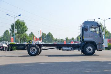 ���� ����˹V9 220���� 4X2 6.2�ײ�դʽ�ػ���ͼƬ