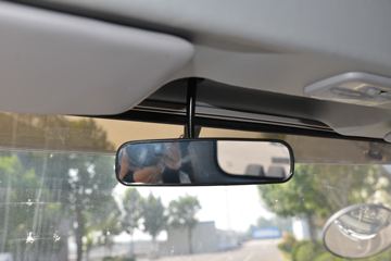 ���� ����˹V9 220���� 4X2 6.2�ײ�դʽ�ػ���ͼƬ