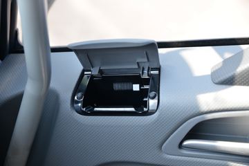 ���� ����˹V9 220���� 4X2 6.2�ײ�դʽ�ػ���ͼƬ