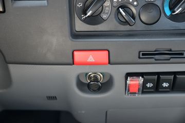 ���� ����˹V9 220���� 4X2 6.2�ײ�դʽ�ػ���ͼƬ