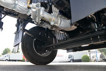 ���� ����˹V9 220���� 4X2 6.2�ײ�դʽ�ػ���ͼƬ