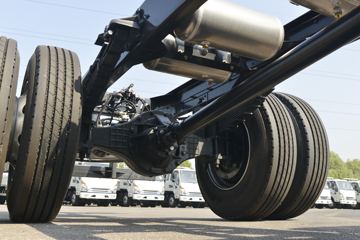 ���� ����˹V9 220���� 4X2 6.2�ײ�դʽ�ػ���ͼƬ