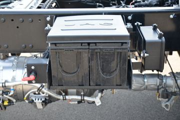 ���� ����˹V9 220���� 4X2 6.2�ײ�դʽ�ػ���ͼƬ