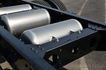 ���� ����˹V9 220���� 4X2 6.2�ײ�դʽ�ػ���ͼƬ