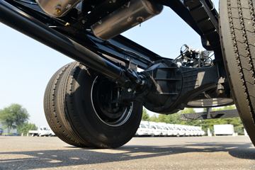 ���� ����˹V9 220���� 4X2 6.2�ײ�դʽ�ػ���ͼƬ