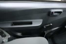 优劲T5&nbsp;载货车驾驶室                                               图片