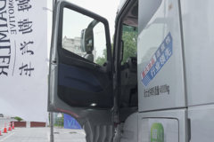 福田 欧曼EST 6系重卡 580马力 6X4 AMT自动挡牵引车(国六)(BJ4259Y6DHL-12)