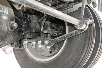 �й�����HOWO С˧ 130���� 4X2 3.95�׵�������С��(ZZ1047F3111F145)ͼƬ