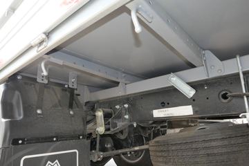 �й�����HOWO С˧ 130���� 4X2 3.95�׵�������С��(ZZ1047F3111F145)ͼƬ