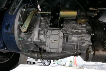 �й�����HOWO С˧ 130���� 4X2 3.95�׵�������С��(ZZ1047F3111F145)ͼƬ