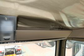 重汽豪沃(HOWO)底盘&nbsp;混凝土搅拌车驾驶室                                               图片