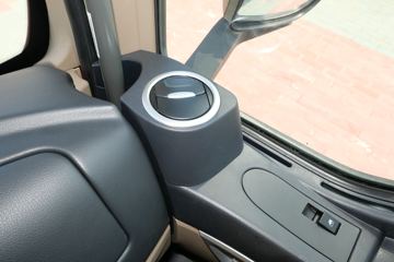 �й����� HOWO TX�ؿ� 430���� 6X4 ǣ����(����)(ZZ4257V324GF1)ͼƬ