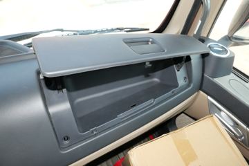 �й����� HOWO TX�ؿ� 430���� 6X4 ǣ����(����)(ZZ4257V324GF1)ͼƬ