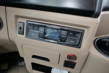 �й����� HOWO TX�ؿ� 430���� 6X4 ǣ����(����)(ZZ4257V324GF1)ͼƬ