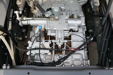 �й����� HOWO TX�ؿ� 430���� 6X4 ǣ����(����)(ZZ4257V324GF1)ͼƬ