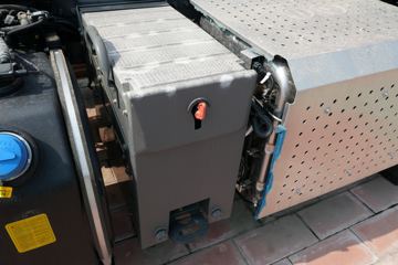 �й����� HOWO TX�ؿ� 430���� 6X4 ǣ����(����)(ZZ4257V324GF1)ͼƬ