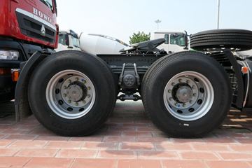 �й����� HOWO TX�ؿ� 430���� 6X4 ǣ����(����)(ZZ4257V324GF1)ͼƬ