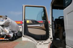 中国重汽 HOWO TX7重卡 460马力 6X4 牵引车(国六)(ZZ4257V324GF1)