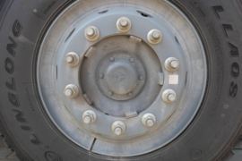 重汽豪沃(HOWO)底盘&nbsp;混凝土搅拌车底盘                                                图片