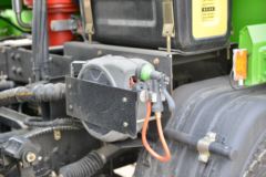 东风华神 DV5 300马力 8X4 5.8米自卸车(国六)(EQ3318GL6D11)