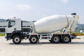 乘龙H5&nbsp;混凝土搅拌车外观                                                图片