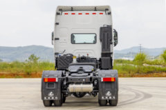 东风柳汽 乘龙H7重卡 陆航版 600马力 6X4牵引车(LZ4252H7DC1)