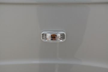 ���� �ž�T52 ��׼�� 1.5L 116���� ���� 2.5��˫������΢��(����)(SQR1027H10)ͼƬ