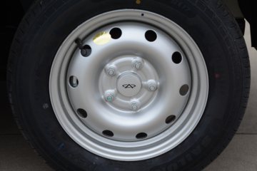 ���� �ž�T52 ��׼�� 1.5L 116���� ���� 2.5��˫������΢��(����)(SQR1027H10)ͼƬ