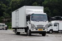 庆铃 五十铃700P 189马力 7.028米单排厢式载货车
