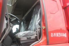 东风柳汽 乘龙H5中卡 290马力 6X2 9.7米仓栅式载货车(LZ5250CCYH7CB)