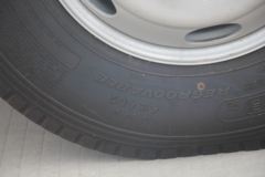 东风柳汽 乘龙L2轻卡 140马力 4X2 4.2米单排仓栅式载货车(LZ5041CCYL2AC1) 东风柳汽 乘龙L2轻卡 140马力 4X2 4.2米单排仓栅式载货车(LZ5041CCYL2AC1)