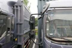 中国重汽HOWO 统帅 130马力 4.15米单排厢式轻卡(国六)(ZZ5047XXYH3315F145H)