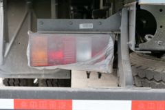 中国重汽HOWO 统帅 130马力 4.15米单排厢式轻卡(国六)(ZZ5047XXYH3315F145H)