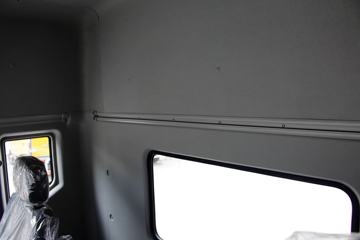 ���� ������D12 230���� 4X2 9.85����ʽ�ػ���ͼƬ