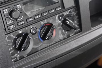 ���� ������D12 230���� 4X2 9.85����ʽ�ػ���ͼƬ