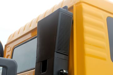 �й����� ����H5 350���� 8X4 5.6����ж��(����)(ZZ3318M60FB0)ͼƬ