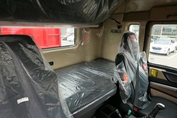 �й����� HOWO TX�ؿ� 440���� 6X4 ǣ����(ZZ4257V324GF1)ͼƬ