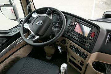 �й����� HOWO TX�ؿ� 440���� 6X4 ǣ����(ZZ4257V324GF1)ͼƬ