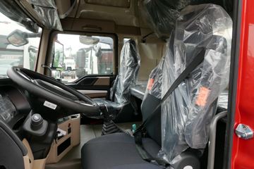 �й����� HOWO TX�ؿ� 440���� 6X4 ǣ����(ZZ4257V324GF1)ͼƬ