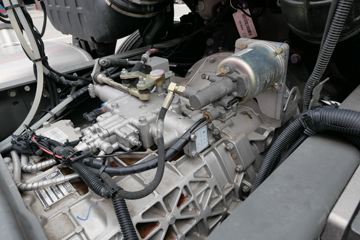 �й����� HOWO TX�ؿ� 440���� 6X4 ǣ����(ZZ4257V324GF1)ͼƬ